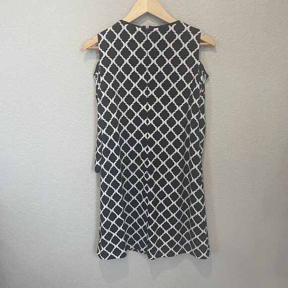 TAHARI Arthur S Levine Dress Size 2 Women Black Geometric Cold Shoulder Shift - Picture 4 of 8